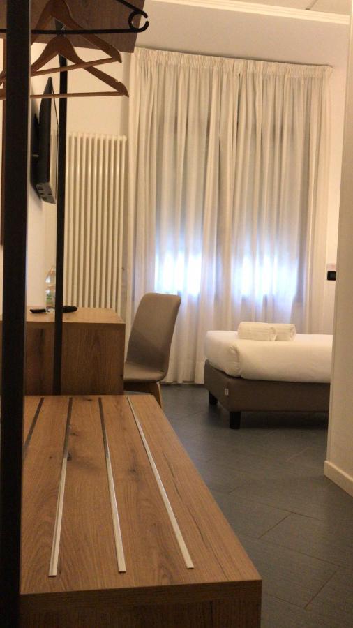 Hotel Doria - Business & Bike Ostiglia Екстериор снимка