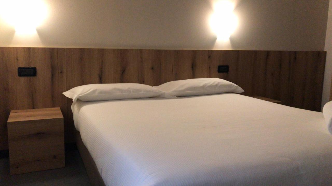 Hotel Doria - Business & Bike Ostiglia Екстериор снимка