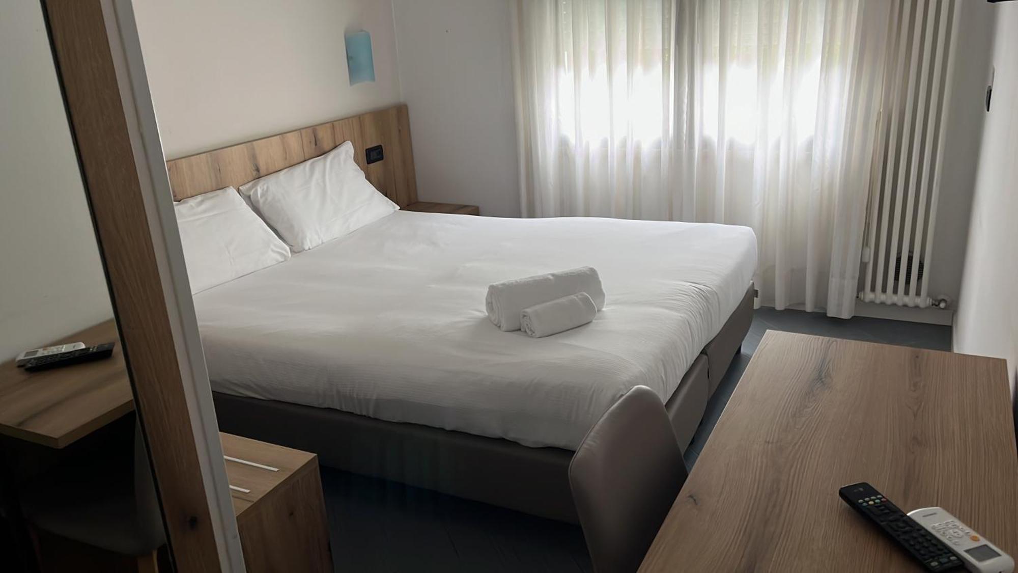 Hotel Doria - Business & Bike Ostiglia Екстериор снимка